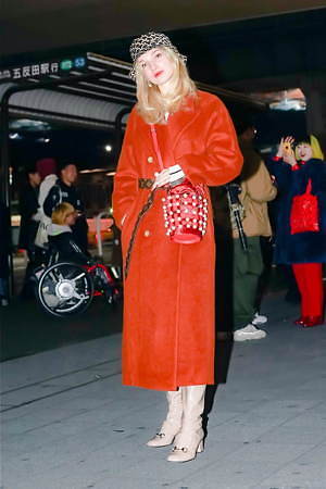 ソニャ クリークさん - アクネ ストゥディオズ(Acne Studios)、ルイ・ヴィトン(LOUIS VUITTON)｜渋谷ストリートスナップ - 写真1