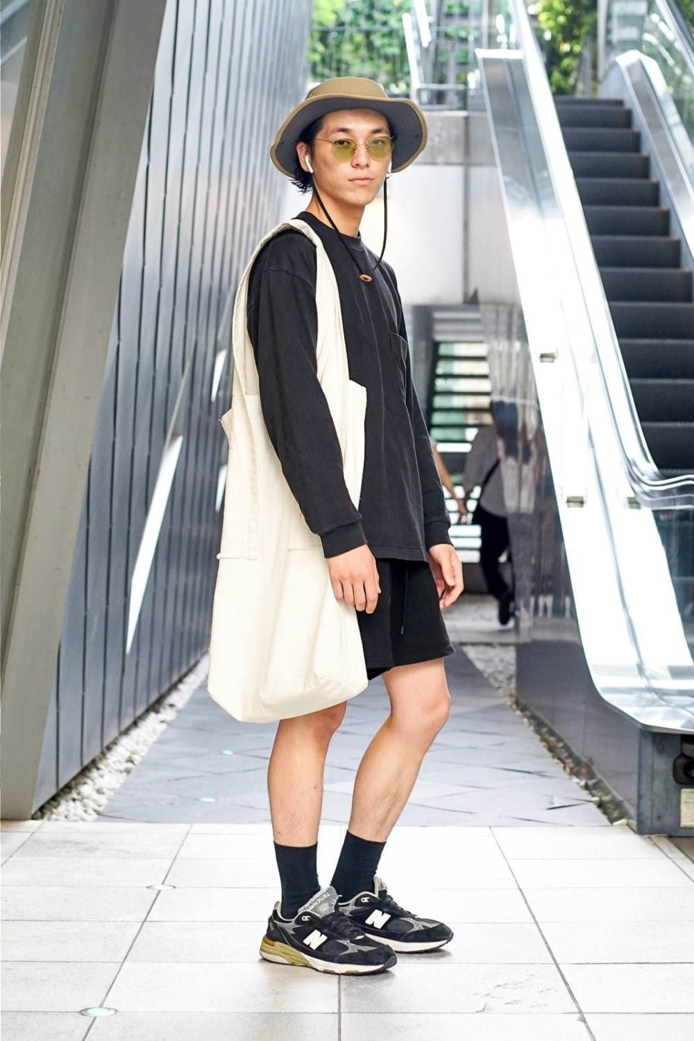 五藤 駿さん - ユニクロ ユー(Uniqlo U)、ニューバランス(New Balance)｜渋谷ストリートスナップ - 写真1