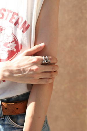 山谷 綱基さん - ヴィンテージ(vintage)、ドクターマーチン(Dr. Martens)｜渋谷ストリートスナップ - 写真6