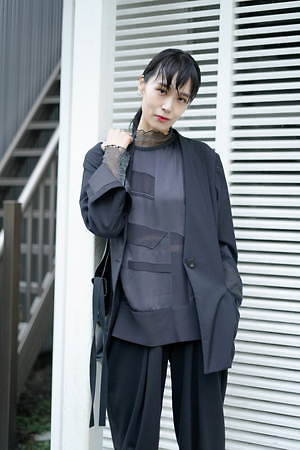 イー マユさん - メゾン マルジェラ(Maison Margiela)、ヘルムート ラング(HELMUT LANG)｜渋谷ストリートスナップ - 写真3