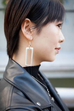 山中 ちはるさん - ナノ・ユニバース(NANO universe)、ギャレリー(GALLERIE)｜渋谷ストリートスナップ - 写真4