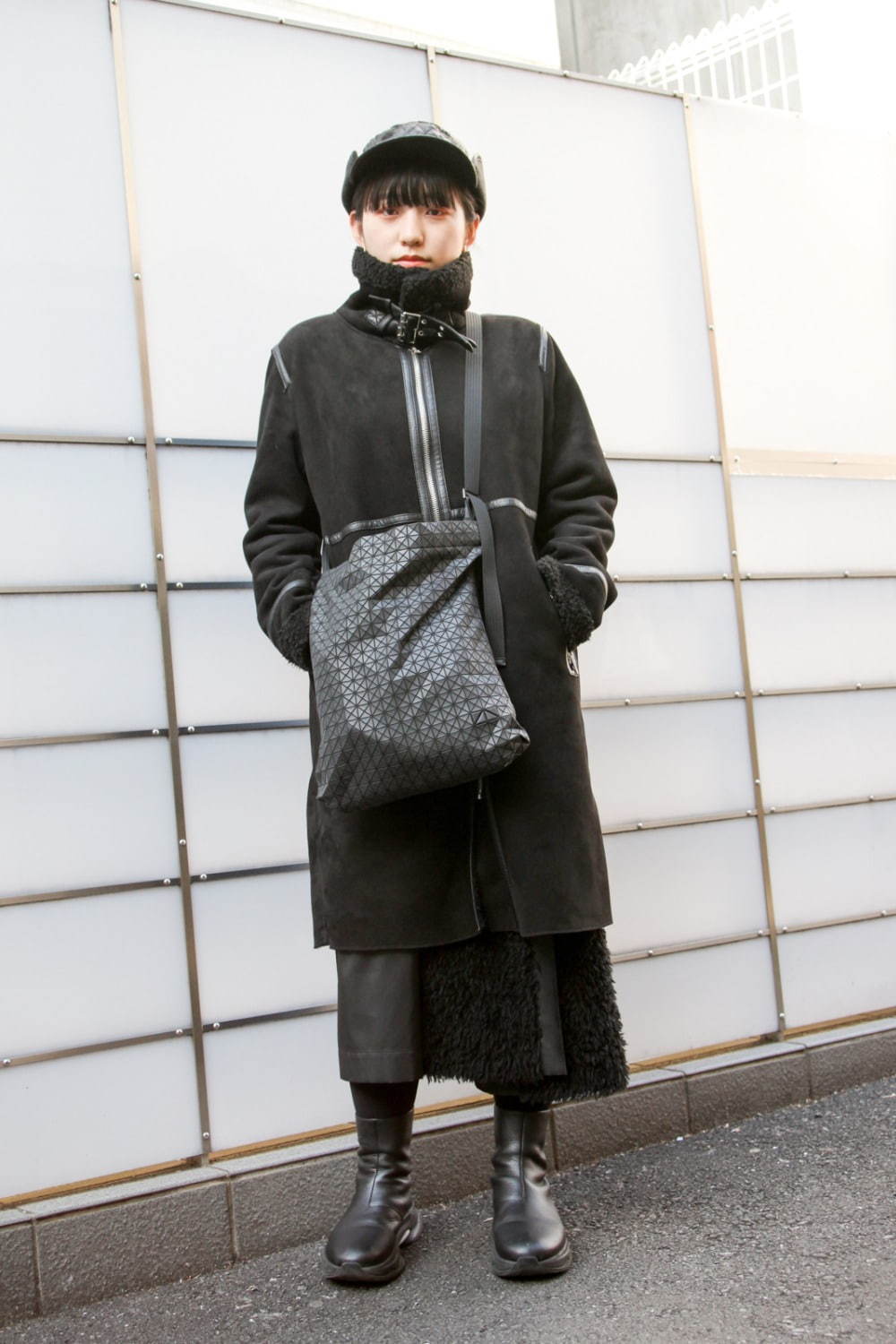 塚脇 奈菜さん - ザラ(ZARA)、イッセイ ミヤケ(ISSEY MIYAKE)｜渋谷ストリートスナップ - 写真1