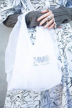 ナナカさん - ジーヴィージーヴィー(G.V.G.V.)、ケンゾー(KENZO)｜渋谷ストリートスナップ - 写真7