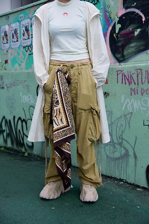 青山 まなみさん - マリーン セル(MARINE SERRE)、古着(ユーズド)(USED)｜渋谷ストリートスナップ - 写真5