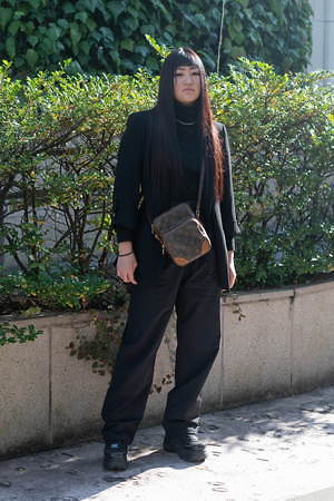 和田 羽桜さん - ザラ(ZARA)、マウジー(MOUSSY)｜渋谷ストリートスナップ - 写真1