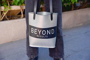 半田 智子さん - ギャップ(GAP)、エイチ＆エム(H&M)｜渋谷ストリートスナップ - 写真4