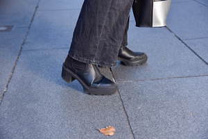 半田 智子さん - ギャップ(GAP)、エイチ＆エム(H&M)｜渋谷ストリートスナップ - 写真5