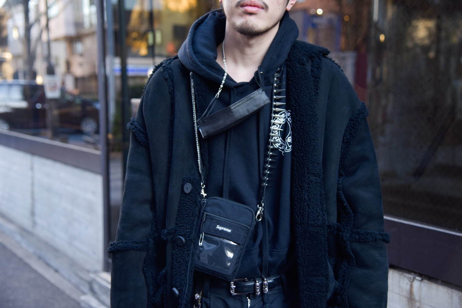 長嶺 信太郎さん - クロムハーツ(CHROME HEARTS)、サンローラン(Saint Laurent)｜渋谷ストリートスナップ - 写真3