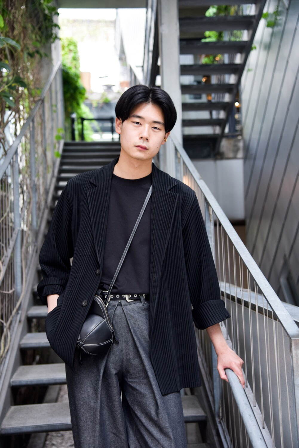 占部 雄飛さん - オム プリッセ イッセイ ミヤケ(HOMME PLISSÉ ISSEY MIYAKE)、ユニクロ ユー(Uniqlo U)｜渋谷ストリートスナップ - 写真3