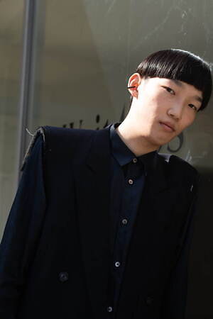 佐々木 瞭さん - 古着(ユーズド)(USED)、コム デ ギャルソン・オム プリュス(COMME des GARÇONS HOMME PLUS)｜渋谷ストリートスナップ - 写真4