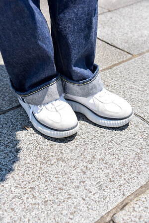 中田 愛大さん - ローリーズファーム(LOWRYS FARM)、オーラリー(AURALEE)｜横浜ストリートスナップ - 写真5