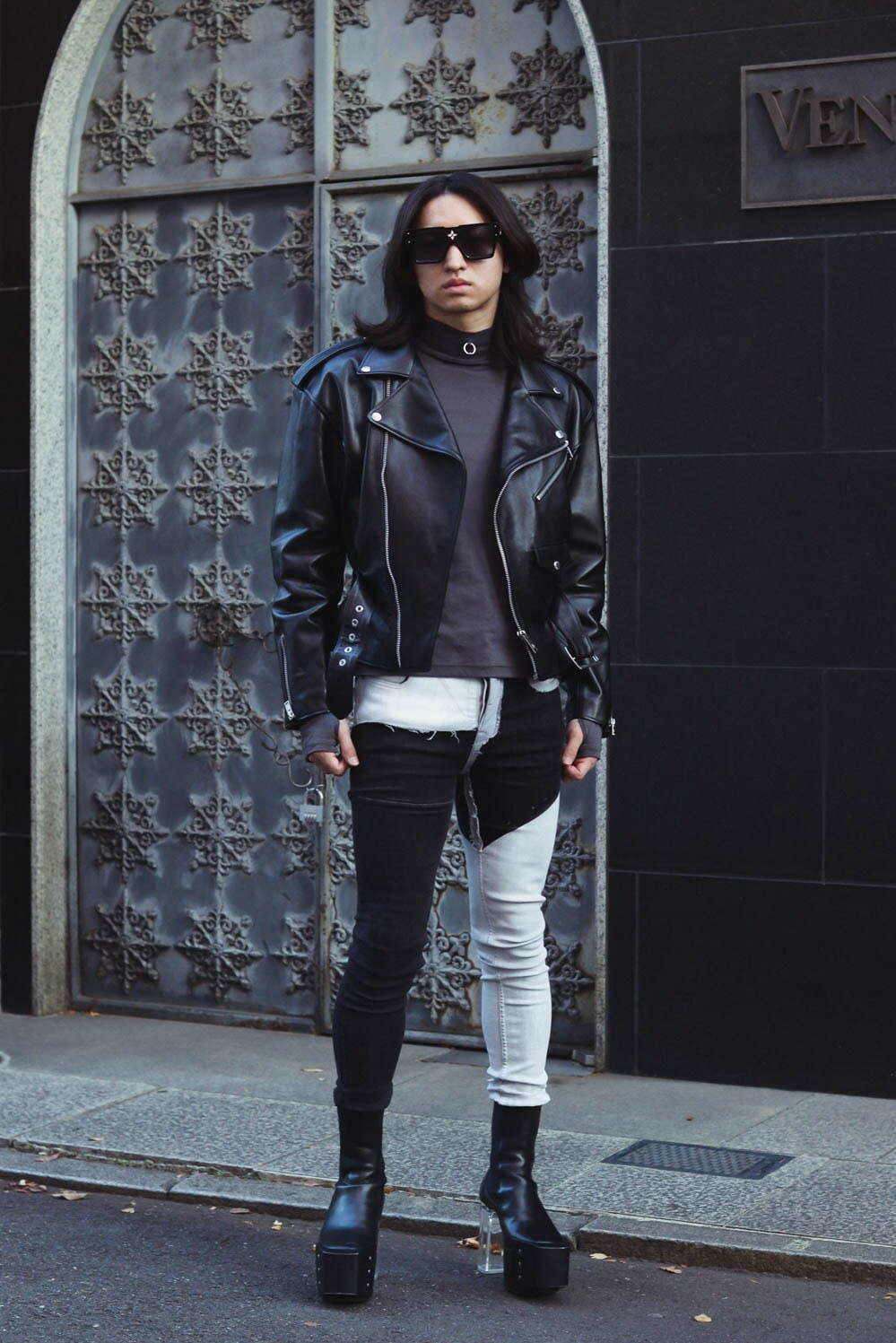 黒田 拓巳さん - ジョン ローレンス サリバン(JOHN LAWRENCE SULLIVAN)、リック・オウエンス(Rick Owens)｜渋谷ストリートスナップ1