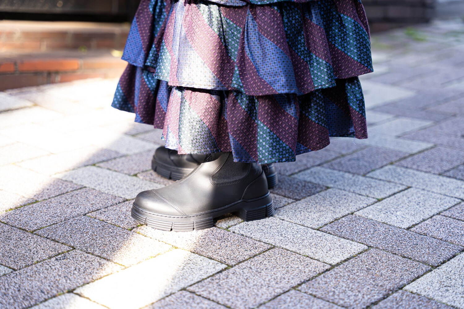 高岡 優衣さん - ガニー(GANNI)、トーガ プルラ(TOGA PULLA)｜渋谷ストリートスナップ - 写真5