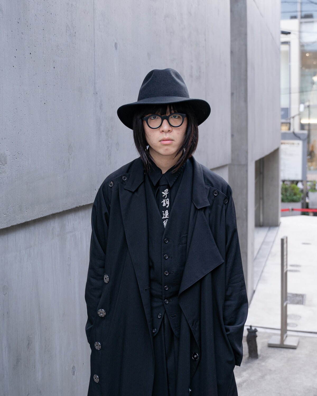 和田 惇之介さん - ヨウジヤマモト(Yohji Yamamoto)、グラウンド ワイ(Ground Y)｜渋谷ストリートスナップ - 写真2