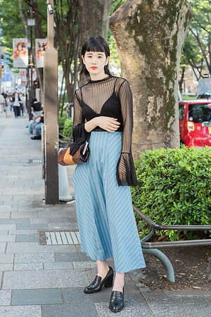 緒方 文香さん - 古着(ユーズド)(USED)、ユナイテッドアローズ(UNITED ARROWS)｜渋谷ストリートスナップ - 写真4