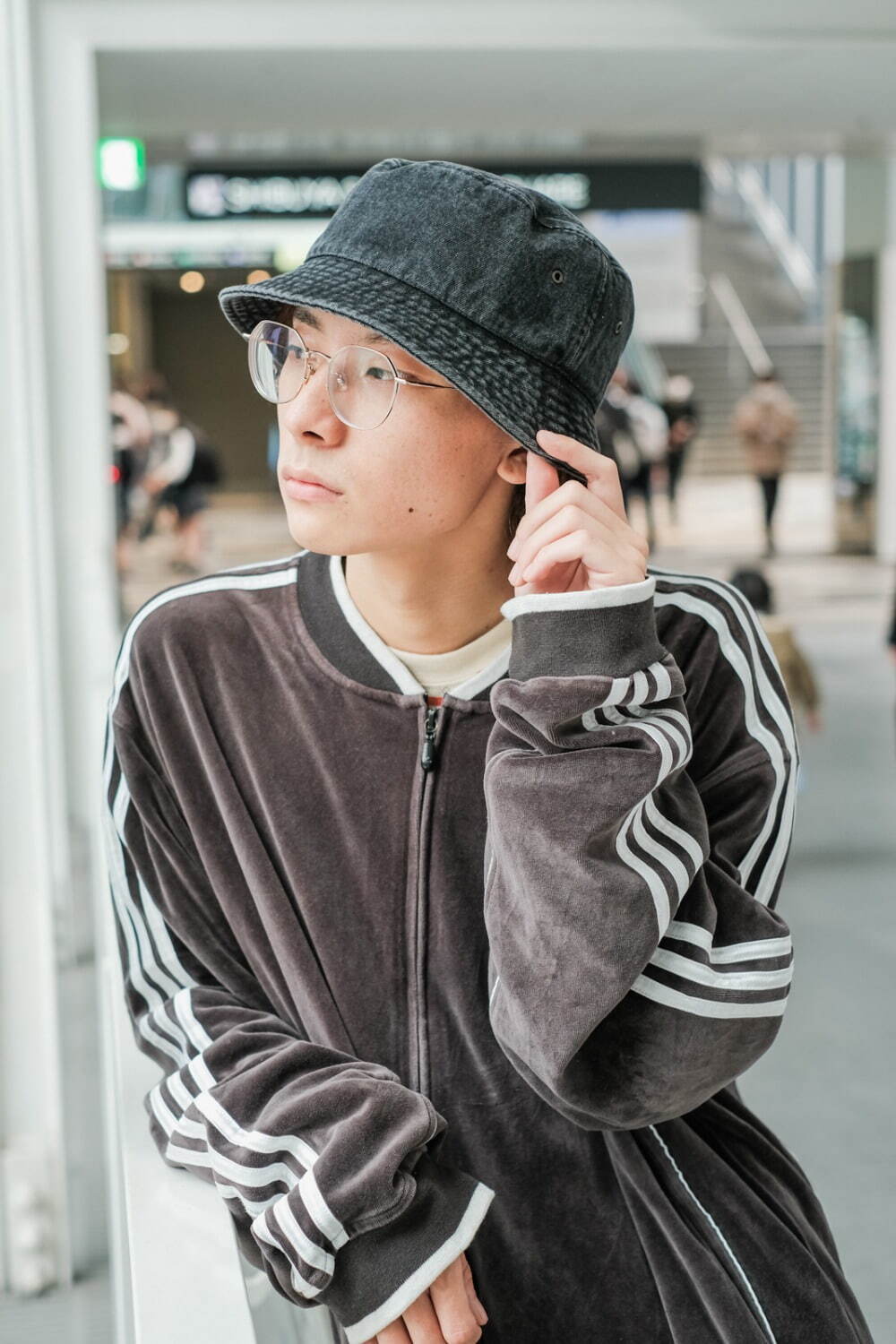 川島 武留さん - 古着(ユーズド)(USED)、フィラ(FILA)｜渋谷ストリートスナップ - 写真2