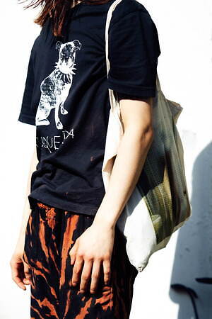 川村 歩さん - 古着(ユーズド)(USED)、キコ・コスタディノフ(KIKO KOSTADINOV)｜原宿ストリートスナップ - 写真3