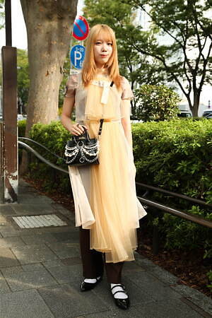 青柳 美優さん - ノワール ケイ ニノミヤ(noir kei ninomiya)、古着(ユーズド)(USED)｜原宿ストリートスナップ - 写真1