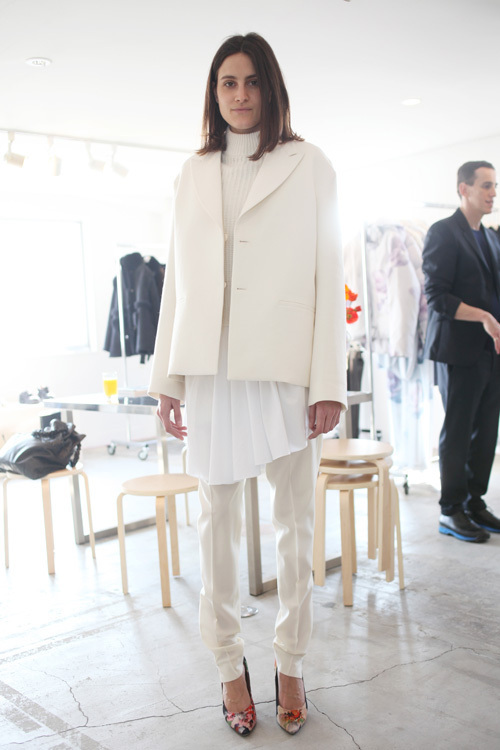エレナ ラバグナラさん - アクネ ストゥディオズ(Acne Studios)｜中目黒ストリートスナップ1