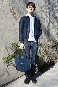 桓木 俊祐さん - アー・ペー・セー(A.P.C.)、無印良品(MUJI)｜原宿ストリートスナップ - 写真1