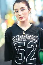 長谷川 ひらりさん - シュプリーム(Supreme)、アレキサンダー ワン(alexanderwang)｜原宿ストリートスナップ4