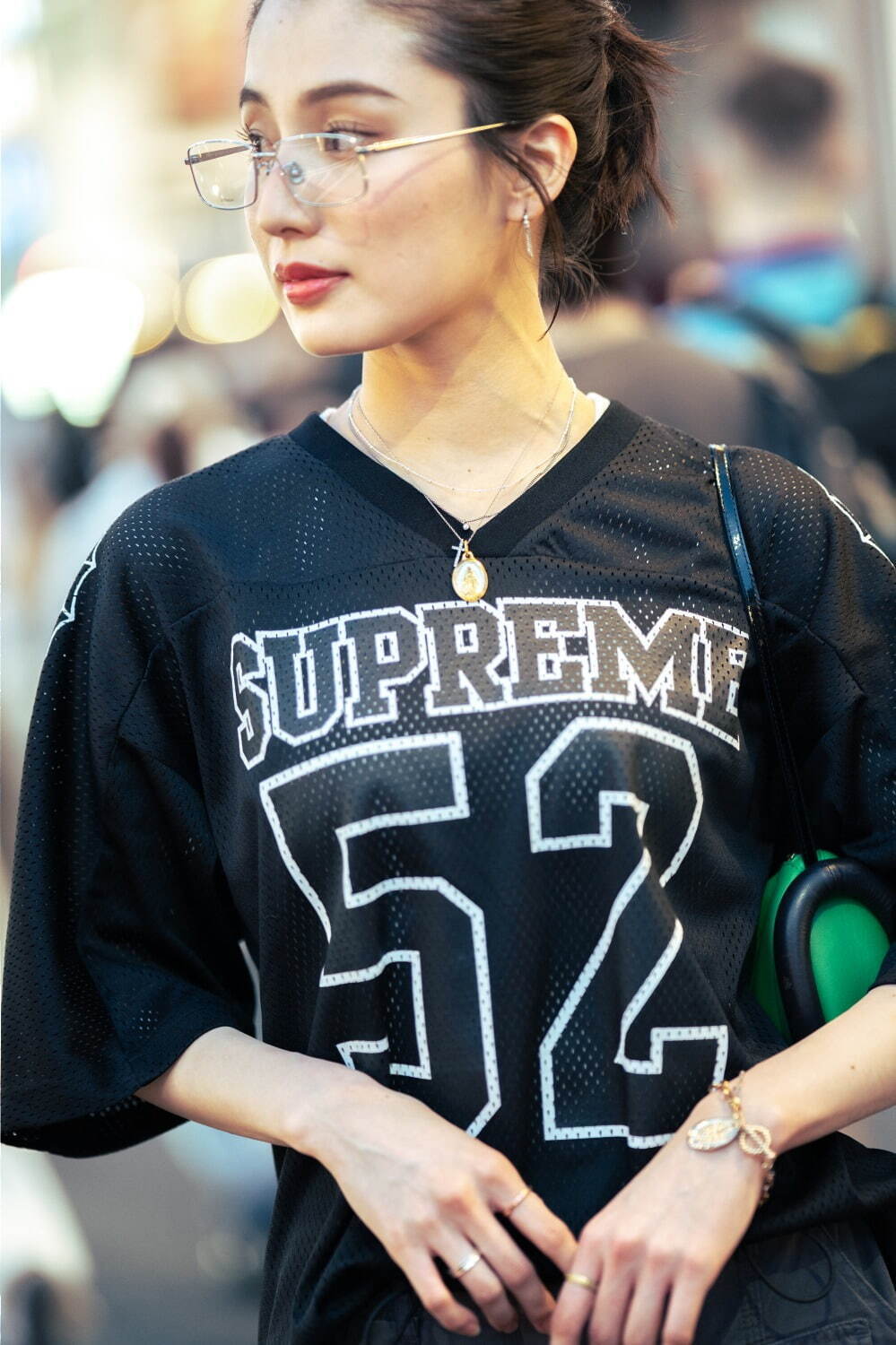 長谷川 ひらりさん - シュプリーム(Supreme)、アレキサンダー ワン(alexanderwang)｜原宿ストリートスナップ - 写真6