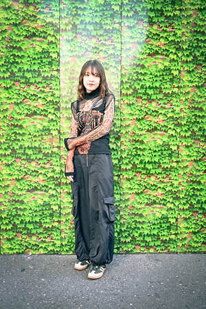 西尾 夏寧さん - ジャンポール・ゴルチエ(JEAN PAUL GAULTIER)、ジーナシス(JEANASIS)｜渋谷ストリートスナップ - 写真1