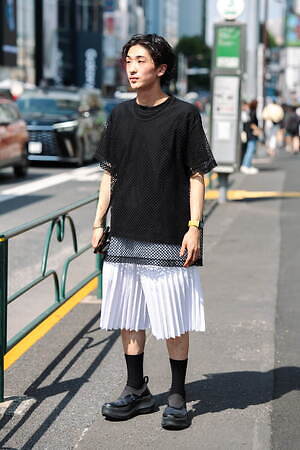 小林 颯さん - コム デ ギャルソン(COMME des GARÇONS)、エテ(ete)｜原宿ストリートスナップ - 写真1