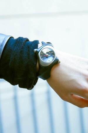 新谷 啓さん - コム デ ギャルソン(COMME des GARÇONS)、バルマン(BALMAIN)｜国分寺ストリートスナップ - 写真8