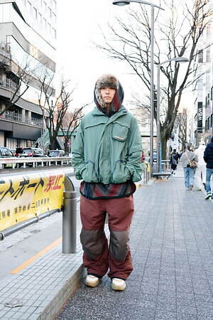 齋藤 涼太さん - トミー ジーンズ(TOMMY JEANS)、古着(ユーズド)(USED)｜渋谷ストリートスナップ - 写真1