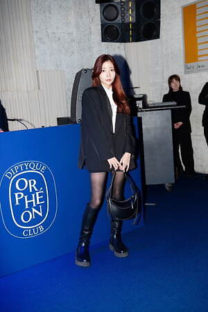 maronさん - チャールズ＆キース(Charles & Keith)、ポレーヌ(Polène)｜青山・表参道ストリートスナップ - 写真1