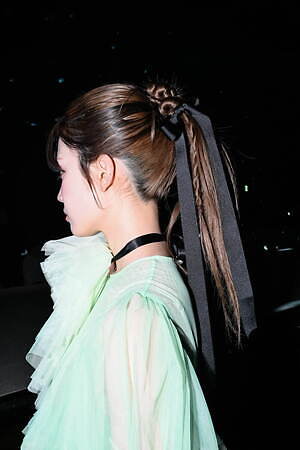 かきぶち もものさん - ヴィヴィアーノ(VIVIANO)｜恵比寿ストリートスナップ - 写真4