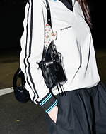 ヨウ アンニさん - ベイシックス(BASICKS)、チャールズ＆キース(Charles & Keith)｜青山・表参道ストリートスナップ3