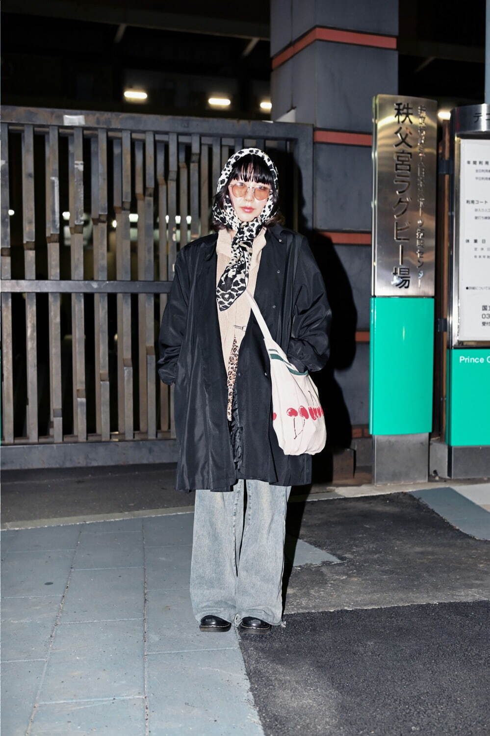 小林 美千波さん - ドクターマーチン(Dr. Martens)、ユニクロ(UNIQLO)｜青山・表参道ストリートスナップ1