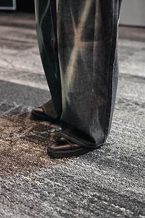 渡邉 あやさん - ラルフ ローレン(Ralph Lauren)、ハトラ(HATRA)｜銀座ストリートスナップ - 写真8