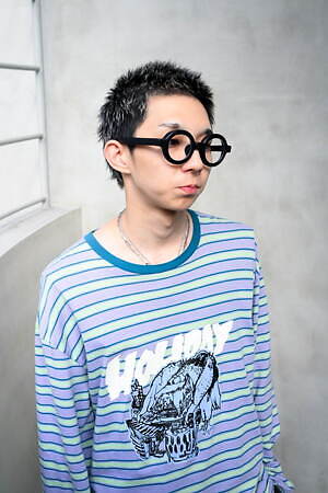 岩本 楓真さん - コム デ ギャルソン・ガール(COMME des GARÇONS GIRL)、ガニー(GANNI)｜渋谷ストリートスナップ - 写真2