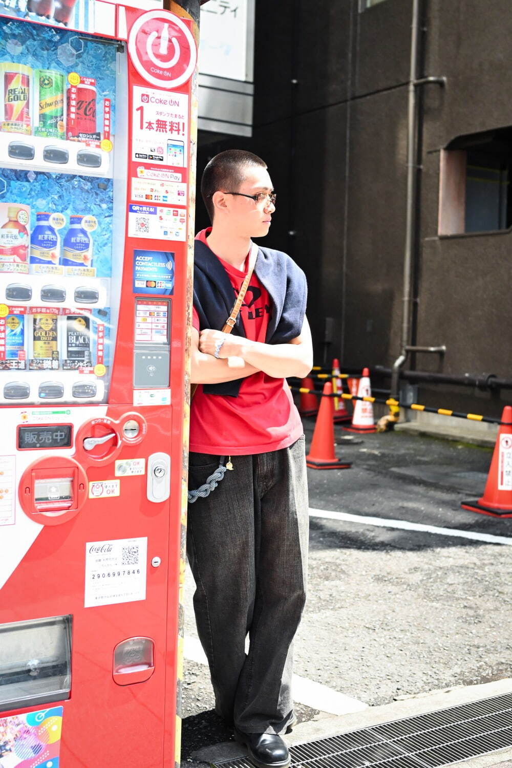 横田 翼さん - オークリー(OAKLEY)、ドクターマーチン(Dr. Martens)｜渋谷ストリートスナップ1