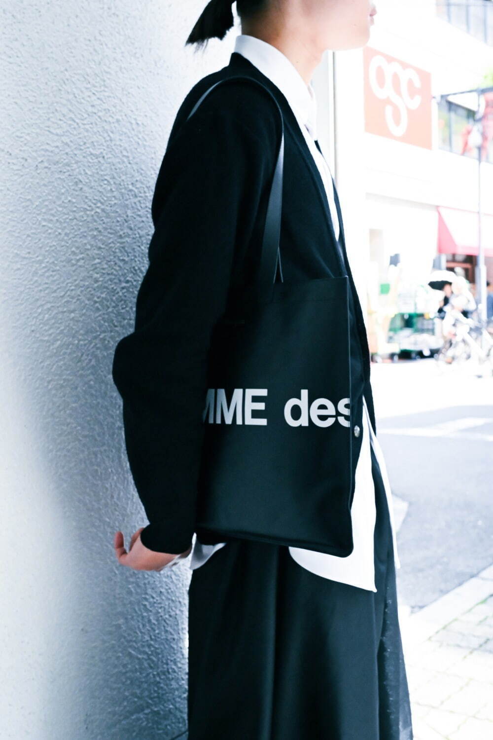 萩原 瑞樹さん - コム デ ギャルソン・コム デ ギャルソン(COMME des GARÇONS COMME des GARÇONS)、コム デ ギャルソン・オム プリュス(COMME des GARÇONS HOMME PLUS)｜渋谷ストリートスナップ - 写真5
