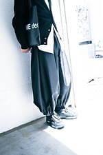 萩原 瑞樹さん - コム デ ギャルソン・コム デ ギャルソン(COMME des GARÇONS COMME des GARÇONS)、コム デ ギャルソン・オム プリュス(COMME des GARÇONS HOMME PLUS)｜渋谷ストリートスナップ4