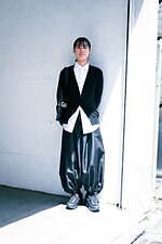 萩原 瑞樹さん - コム デ ギャルソン・コム デ ギャルソン(COMME des GARÇONS COMME des GARÇONS)、コム デ ギャルソン・オム プリュス(COMME des GARÇONS HOMME PLUS)｜渋谷ストリートスナップ1