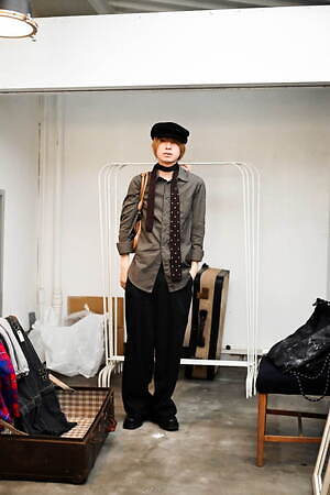 楯石 大悟さん - バレンシアガ(BALENCIAGA)、ダーク ビッケンバーグ(DIRK BIKKEMBERGS)｜渋谷ストリートスナップ - 写真1