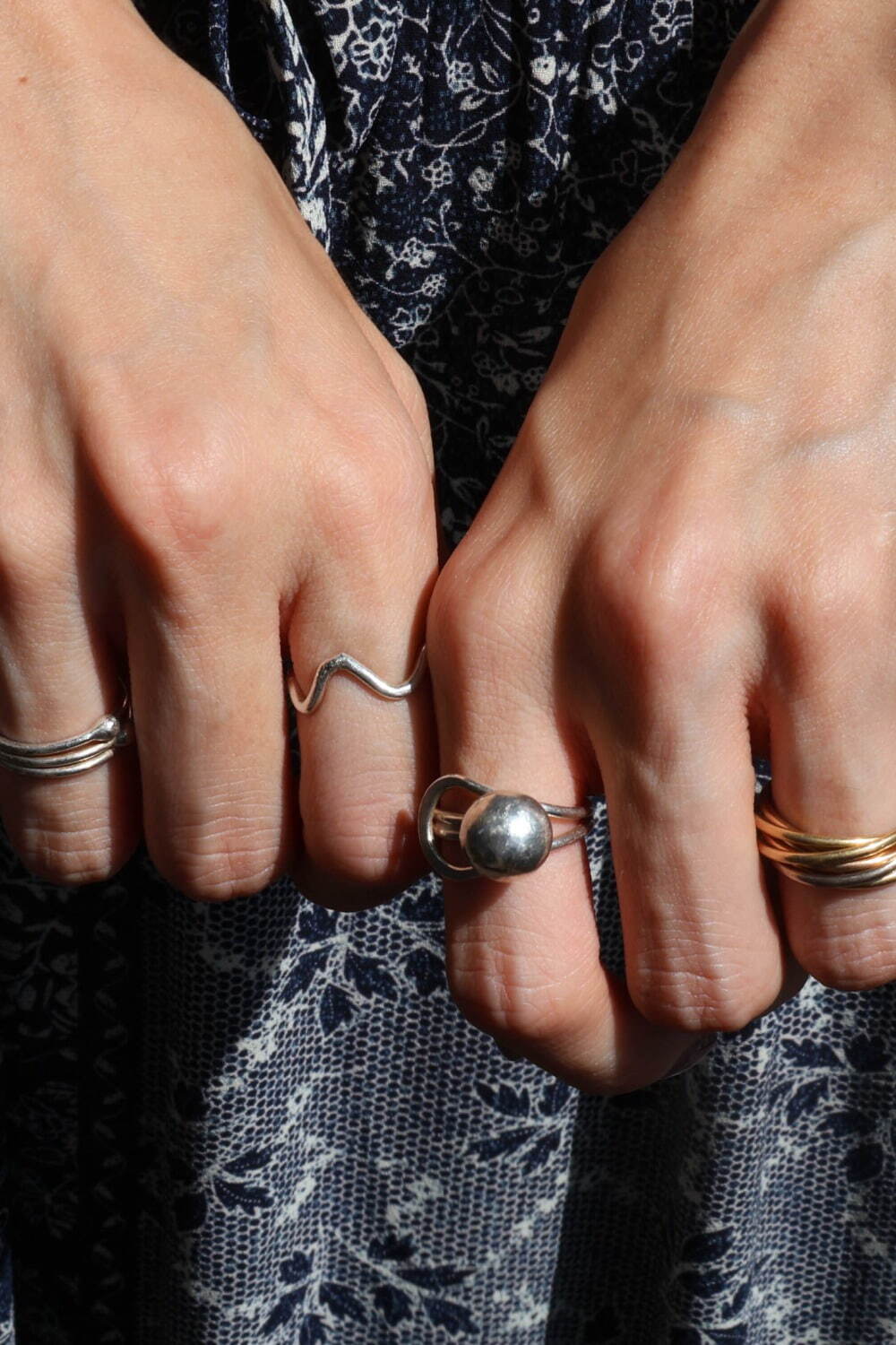 水島 璃子さん - 古着(ユーズド)(USED)、エルメス(HERMÈS)｜原宿ストリートスナップ - 写真4