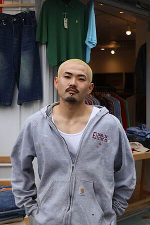 佐藤 翔平さん - カーハート(CARHARTT)、リーバイス(Levi's)｜奥渋・下北沢ストリートスナップ - 写真2