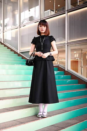 ホウさん - コム デ ギャルソン・ガール(COMME des GARÇONS GIRL)、スナイデル(SNIDEL)｜青山・表参道ストリートスナップ - 写真1