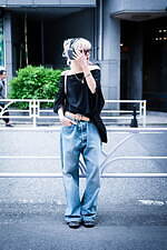 安光 春菜さん - ボッテガ・ヴェネタ(BOTTEGA VENETA)、クルース(CLUSE)｜渋谷ストリートスナップ1