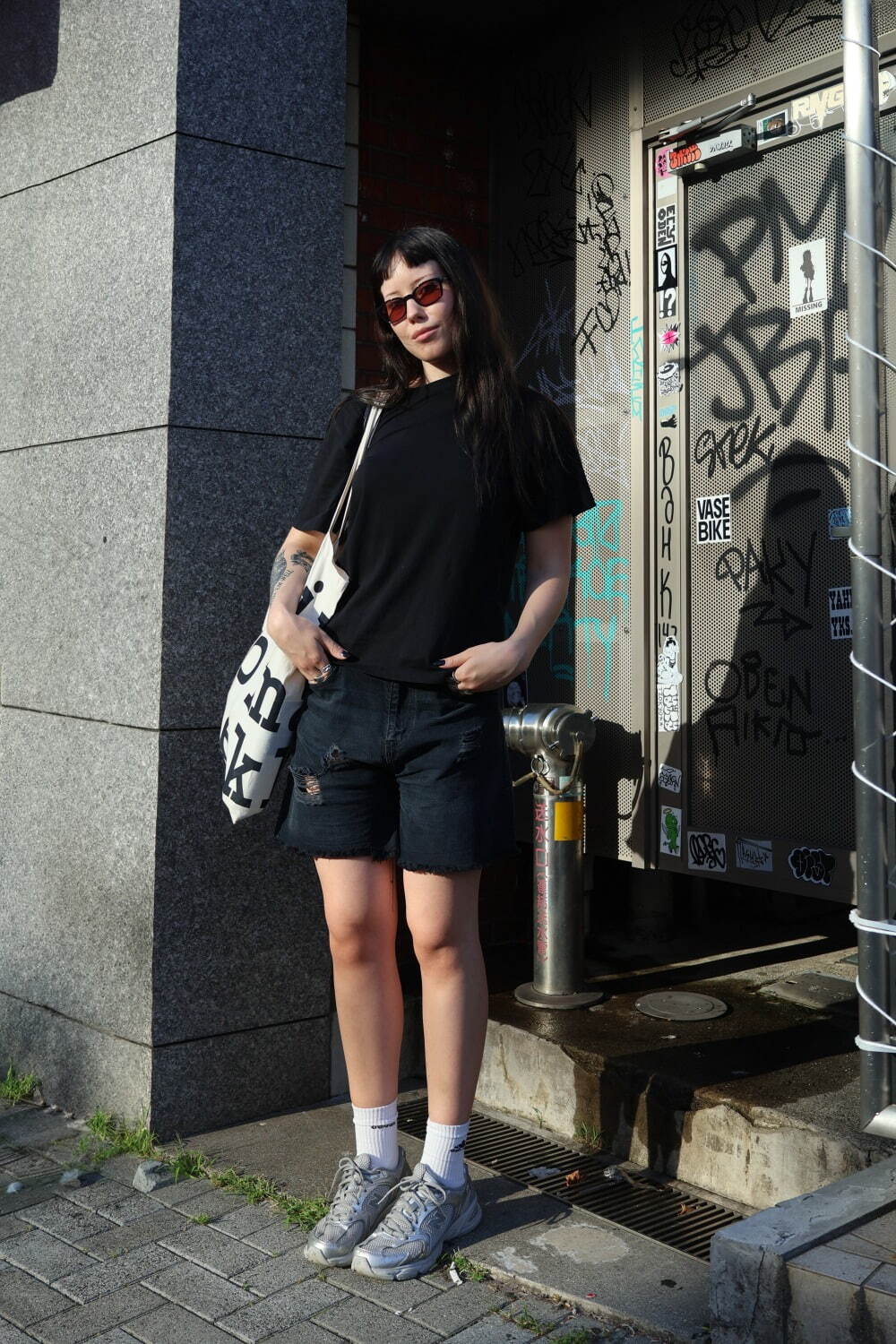 Katariina Kuusikeroさん - ウィークデイ(Weekday)、ニューバランス(New Balance)｜原宿ストリートスナップ1