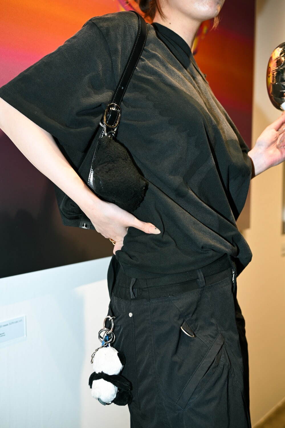 馬場 ふみかさん - フェンディ(FENDI)｜渋谷ストリートスナップ - 写真5