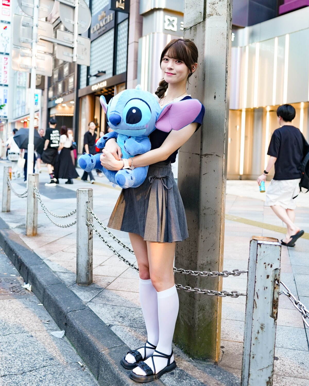 かれんさん - ティファニー(Tiffany & Co.)｜新宿ストリートスナップ - 写真7