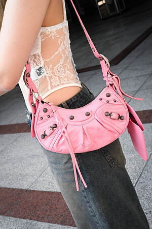 福田 ひかりさん - ジーユー(GU)、バレンシアガ(BALENCIAGA)｜青山・表参道ストリートスナップ - 写真8