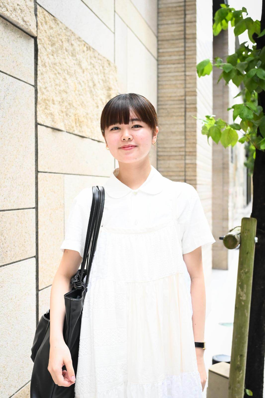 石月 彩色羽さん - タオ(TAO)、ナイキ(NIKE)｜銀座ストリートスナップ - 写真4
